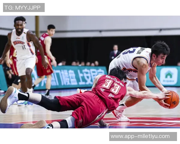 墨菲全场砍下35分展现侵略性称要抓住每一个机会为球队贡献