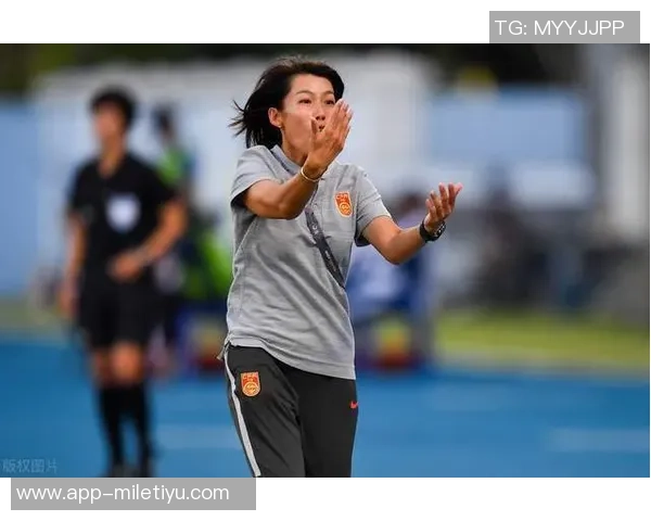 德里赫特遗憾与教练短暂相处滕哈赫阿莫林双双离职引发关注